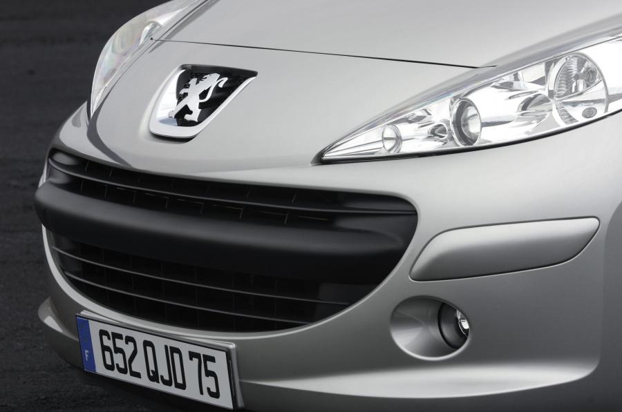  Peugeot 207 2006 года  (фото 113 из 180)